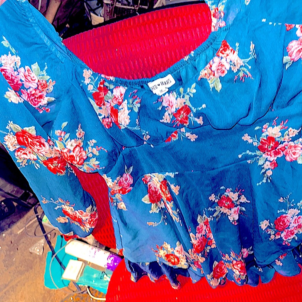 Super cute sheer like romper size M